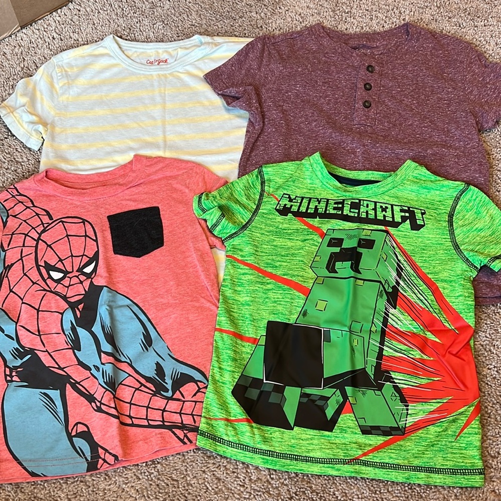 Boys mixed lot t-shirt’s, set of 4 size 4/5